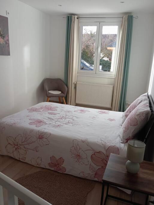 Appartement Cosy Avec Jardin Vaux-Sur-Seine Bagian luar foto