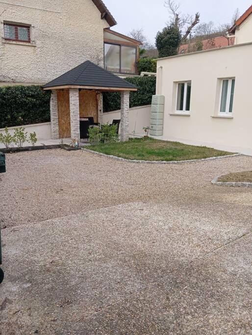 Appartement Cosy Avec Jardin Vaux-Sur-Seine Bagian luar foto